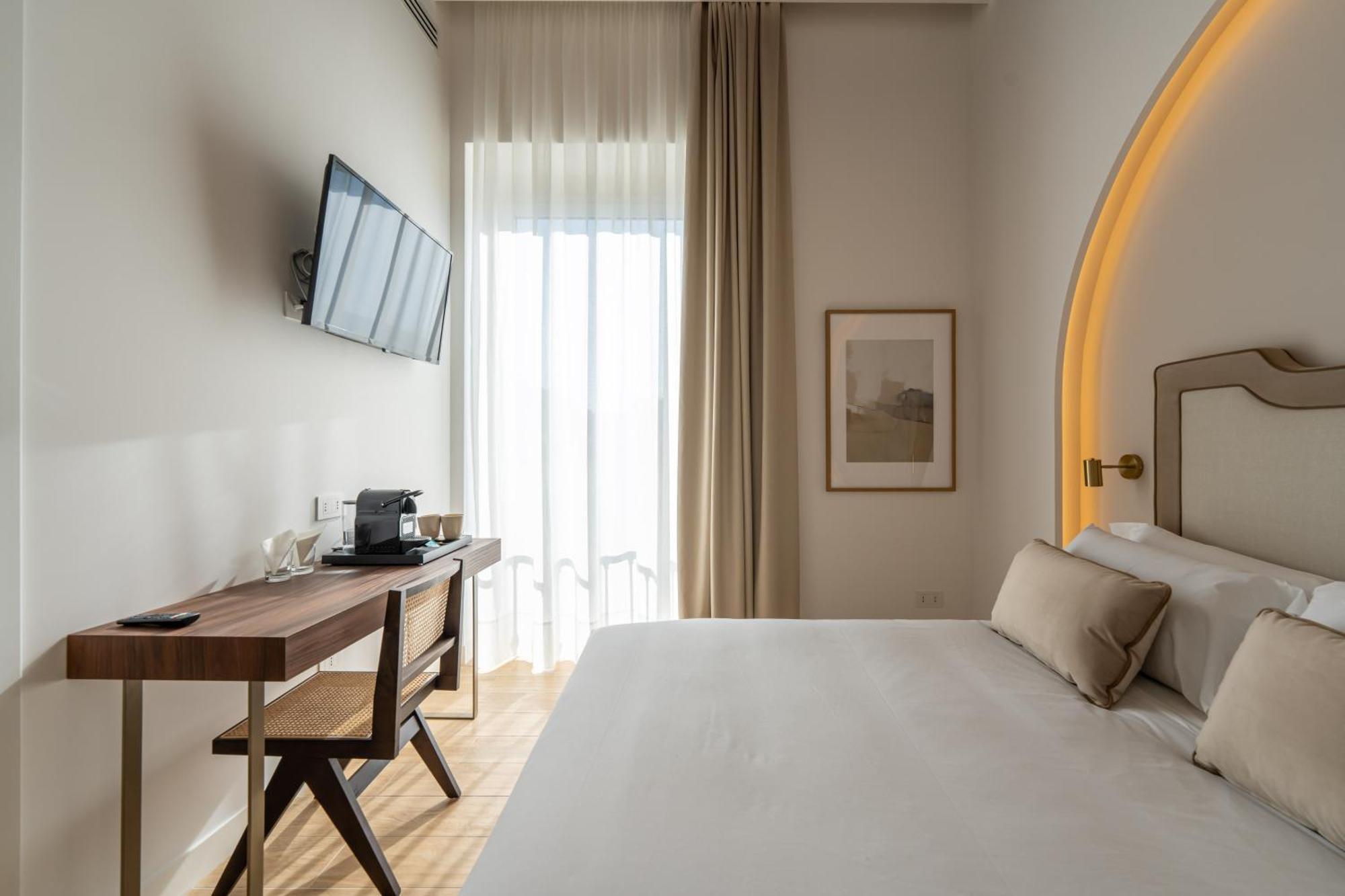 Puro By Unico Relais Hotel Napoli Bagian luar foto